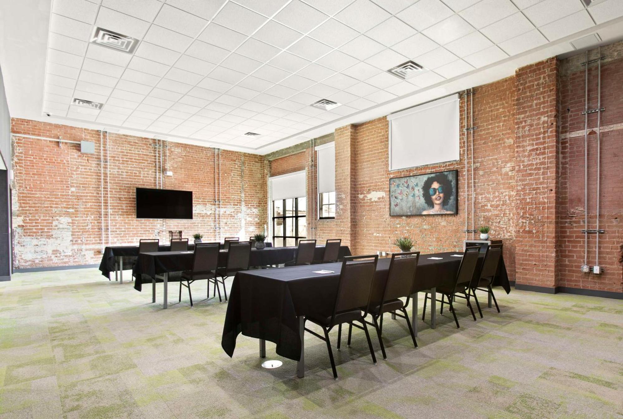 Home2 Suites By Hilton Phoenix Downtown Bagian luar foto