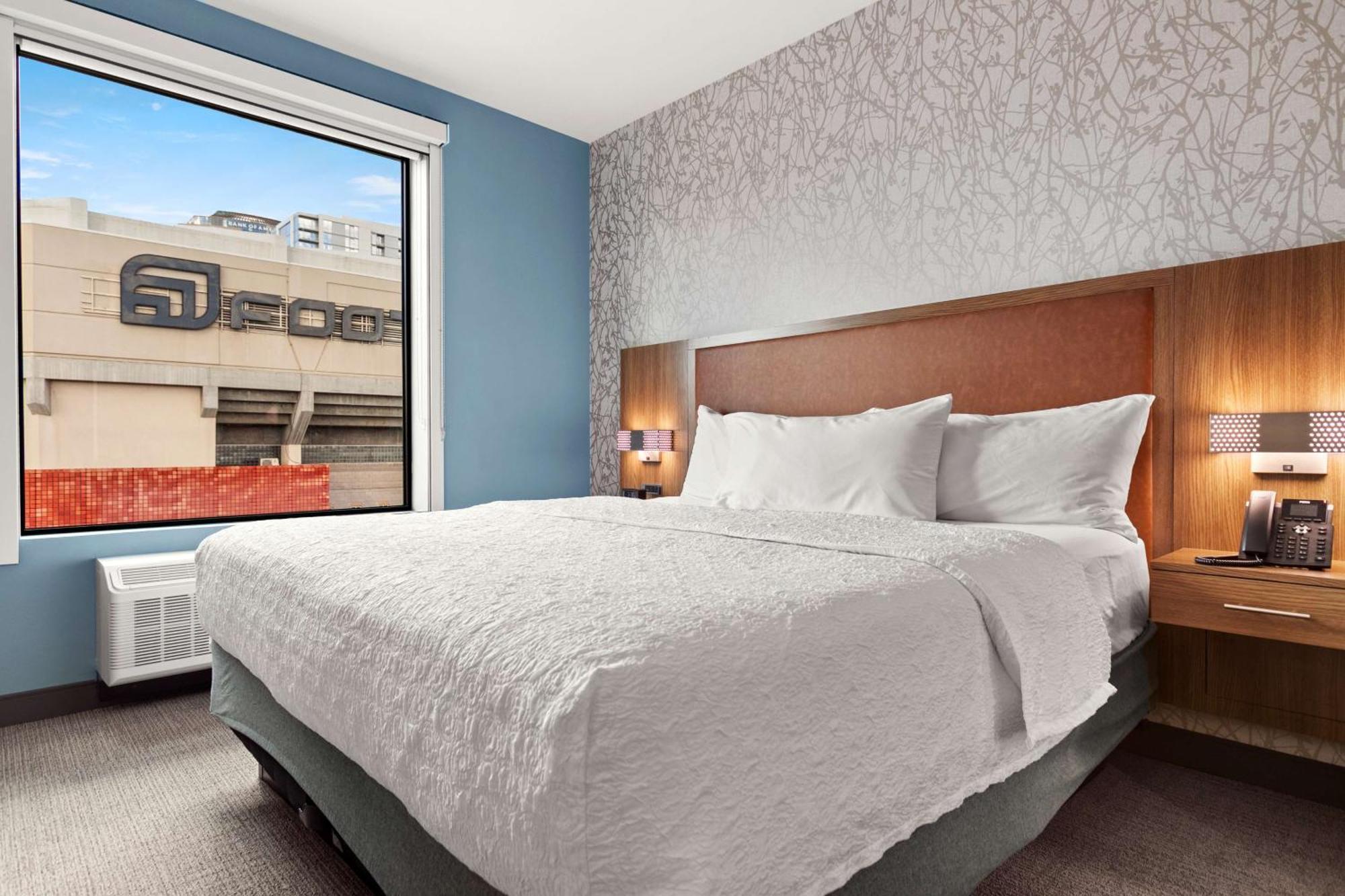 Home2 Suites By Hilton Phoenix Downtown Bagian luar foto