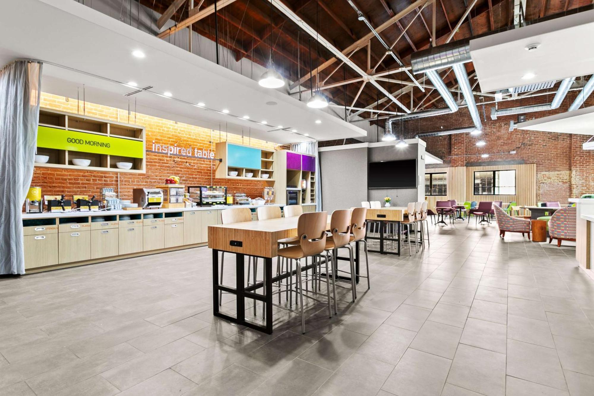 Home2 Suites By Hilton Phoenix Downtown Bagian luar foto