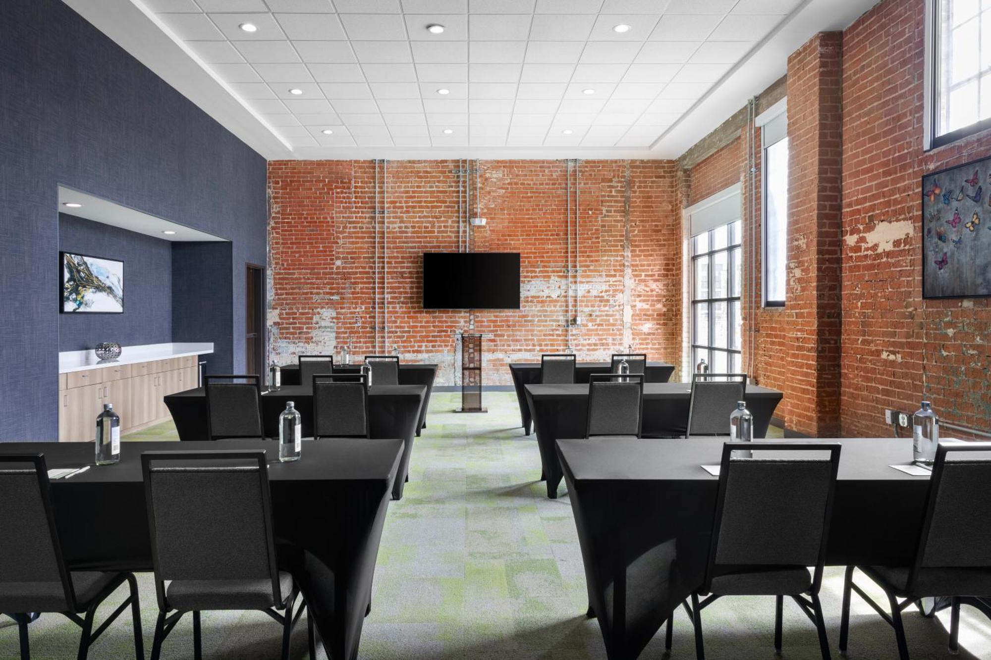 Home2 Suites By Hilton Phoenix Downtown Bagian luar foto